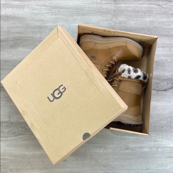 🌿UGG🌿 UGG Women's Zaylee Leopard
Waterproof Charcoal Leather Boots - Picture 14 of 16